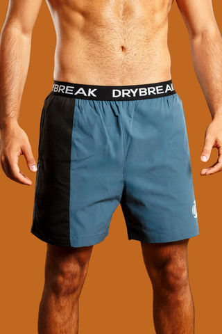 Grüne Quickdry-Shorts